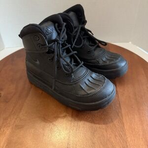 Nike ACG Woodside 2 High Triple Black GS 524873-004‎ Child's Size 13.5C